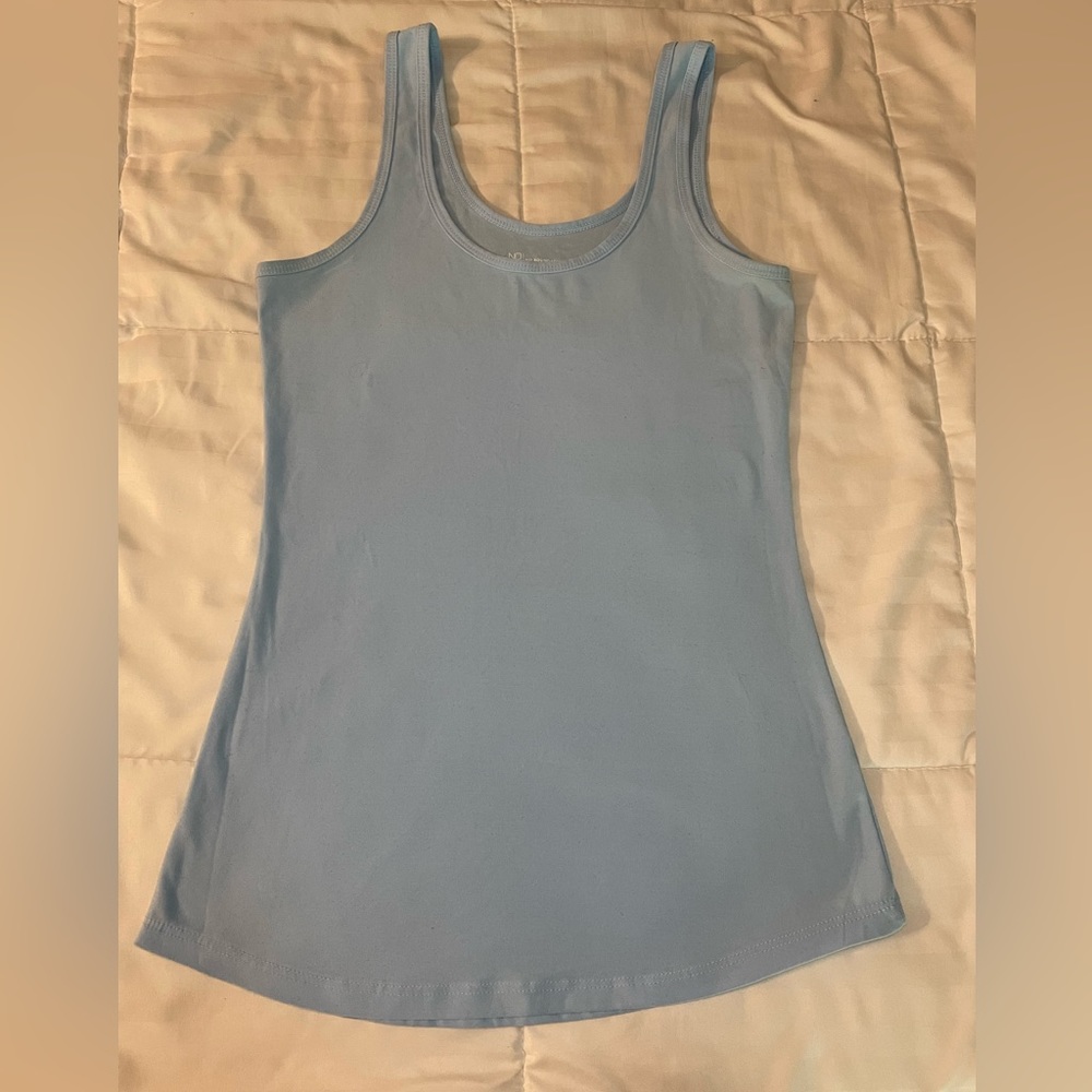 No boundaries, color blue